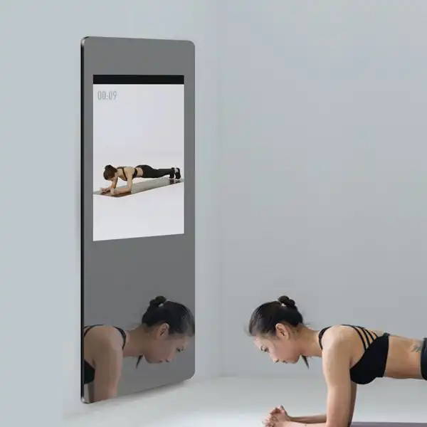 Interactive Gym Mirror TV Applications in Commercial Gyms